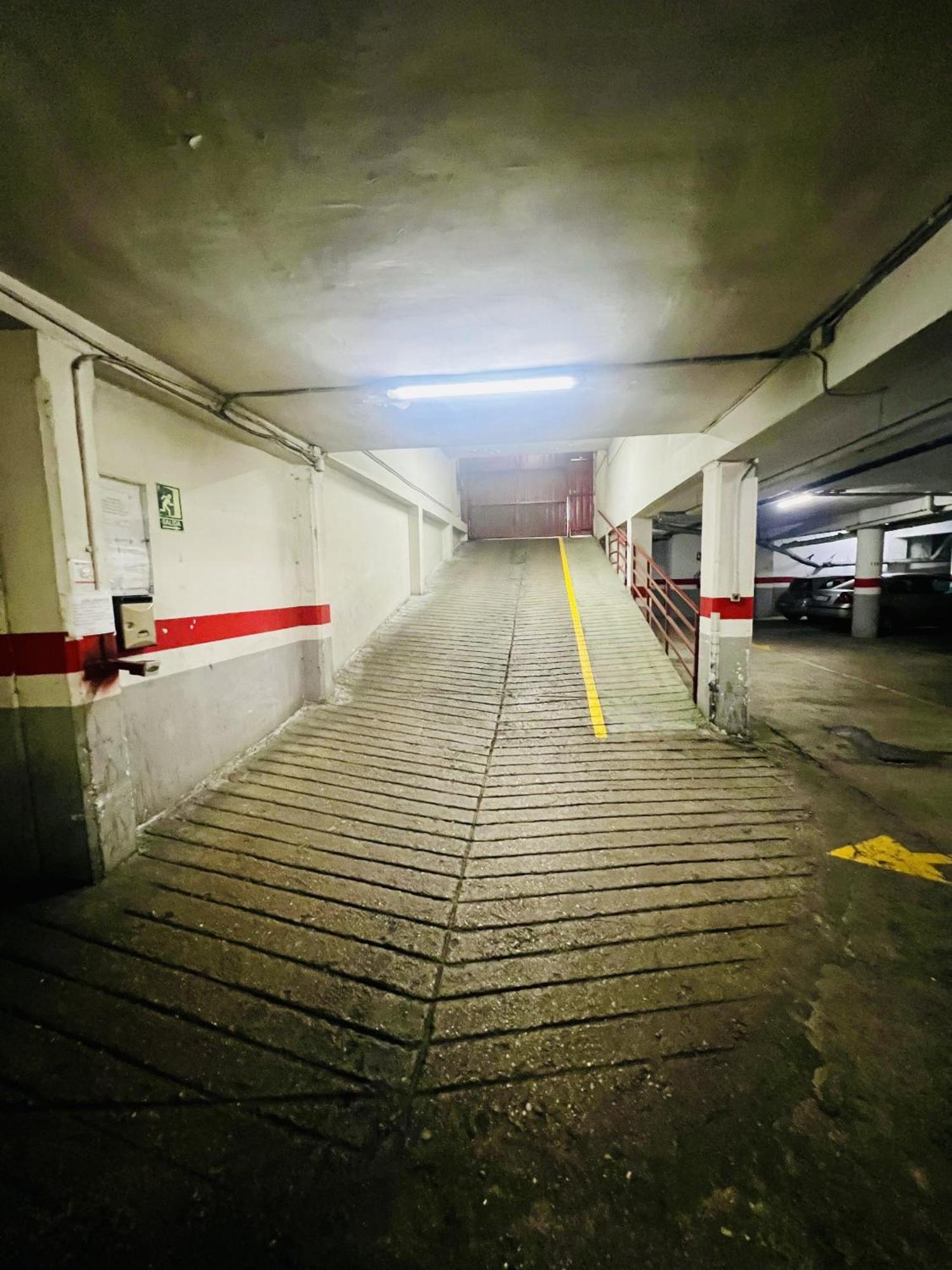 A Orillas Del Pilar Con Parking Zaragoza Ngoại thất bức ảnh