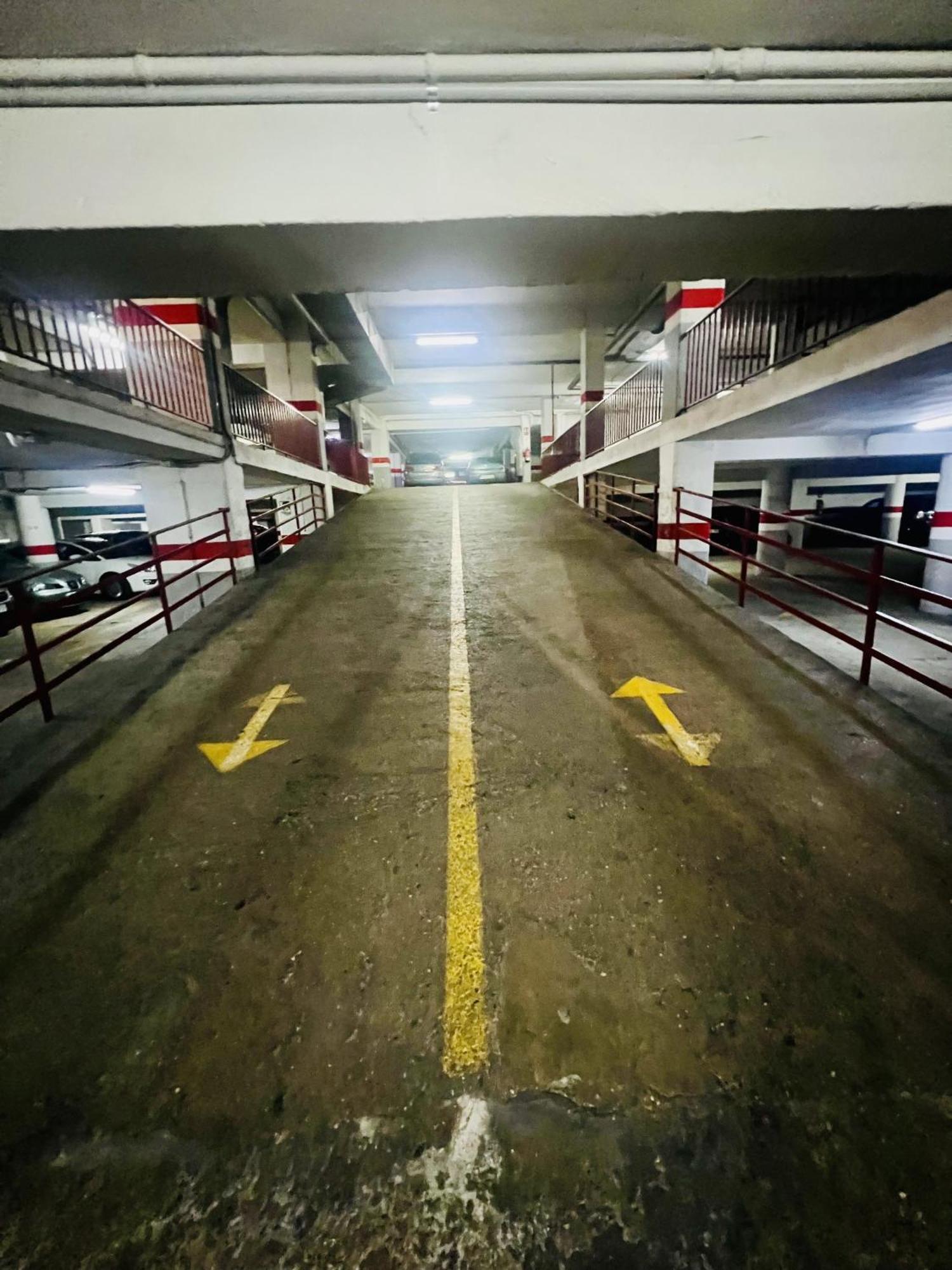 A Orillas Del Pilar Con Parking Zaragoza Ngoại thất bức ảnh